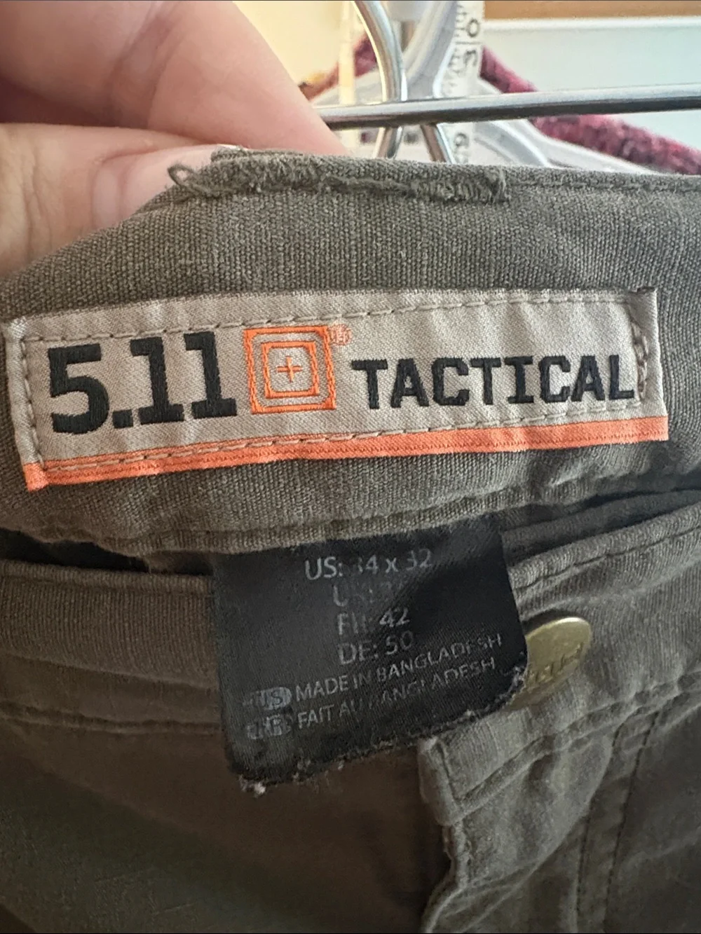 Men's Olive Cargo Pants - Relaxed Fit